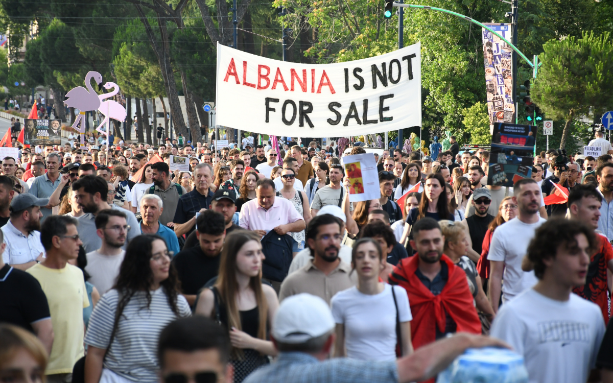 Trump Ailesi'nin Arnavutluk Yatırımı Edi Rama'yı Zorlayabilir!