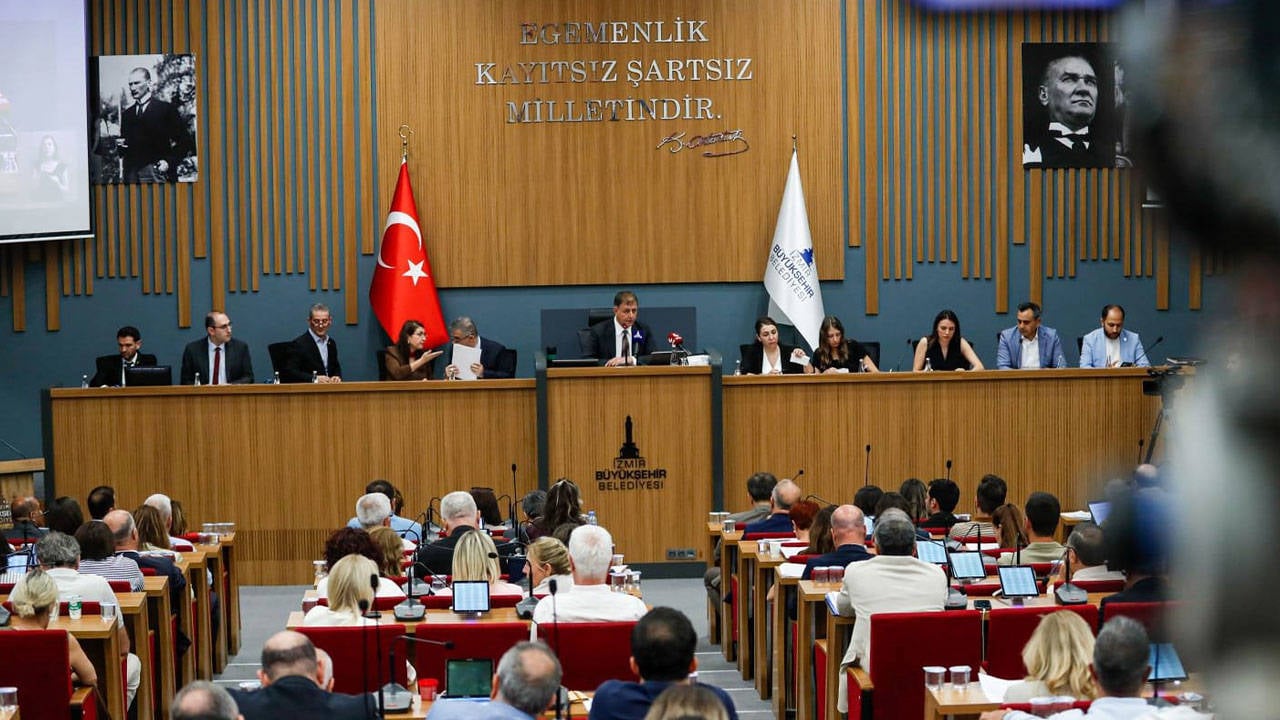 Cemil Tugay'dan Harmandalı için Yeşil Dönüşüm Vaatleri!