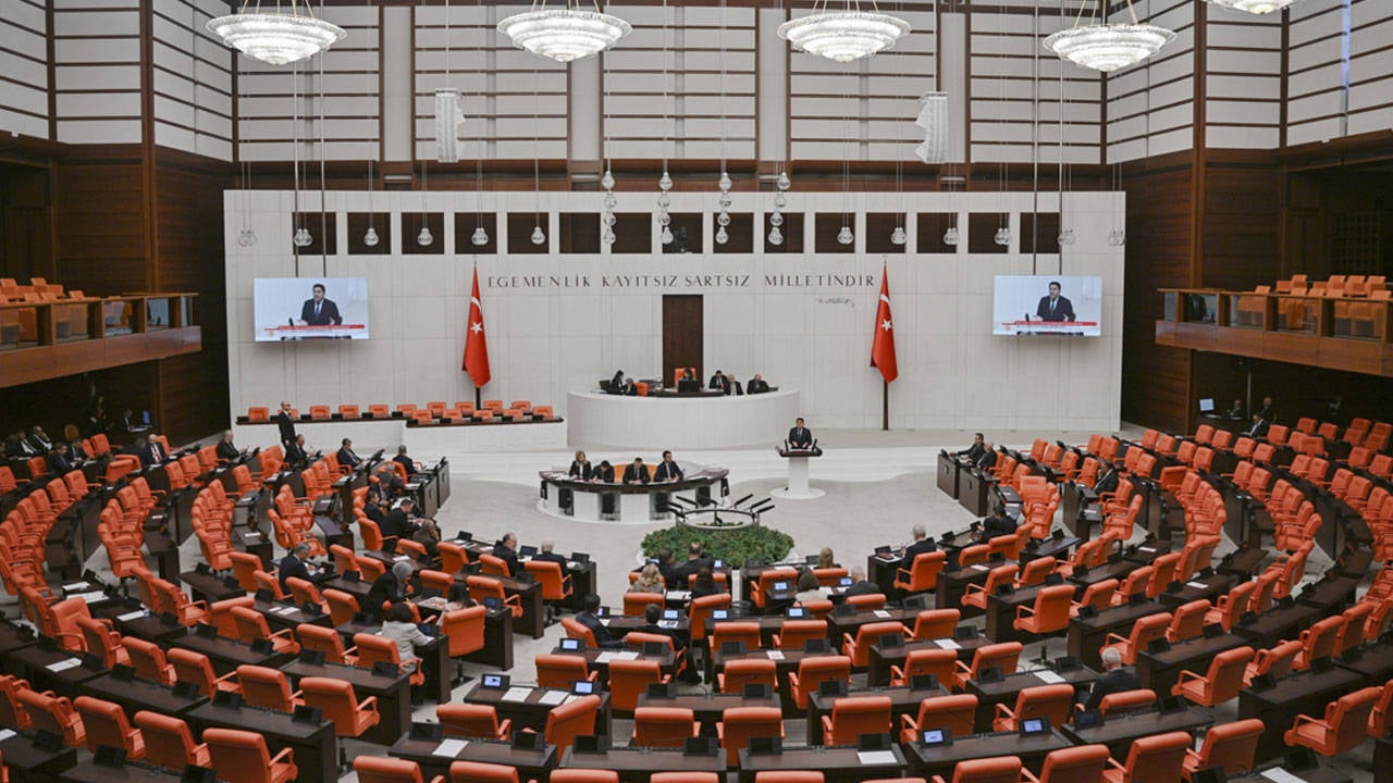TBMM'den Emniyet ve Taksiye Kritik Düzenleme: İlk 6 Madde Kabul Edildi!