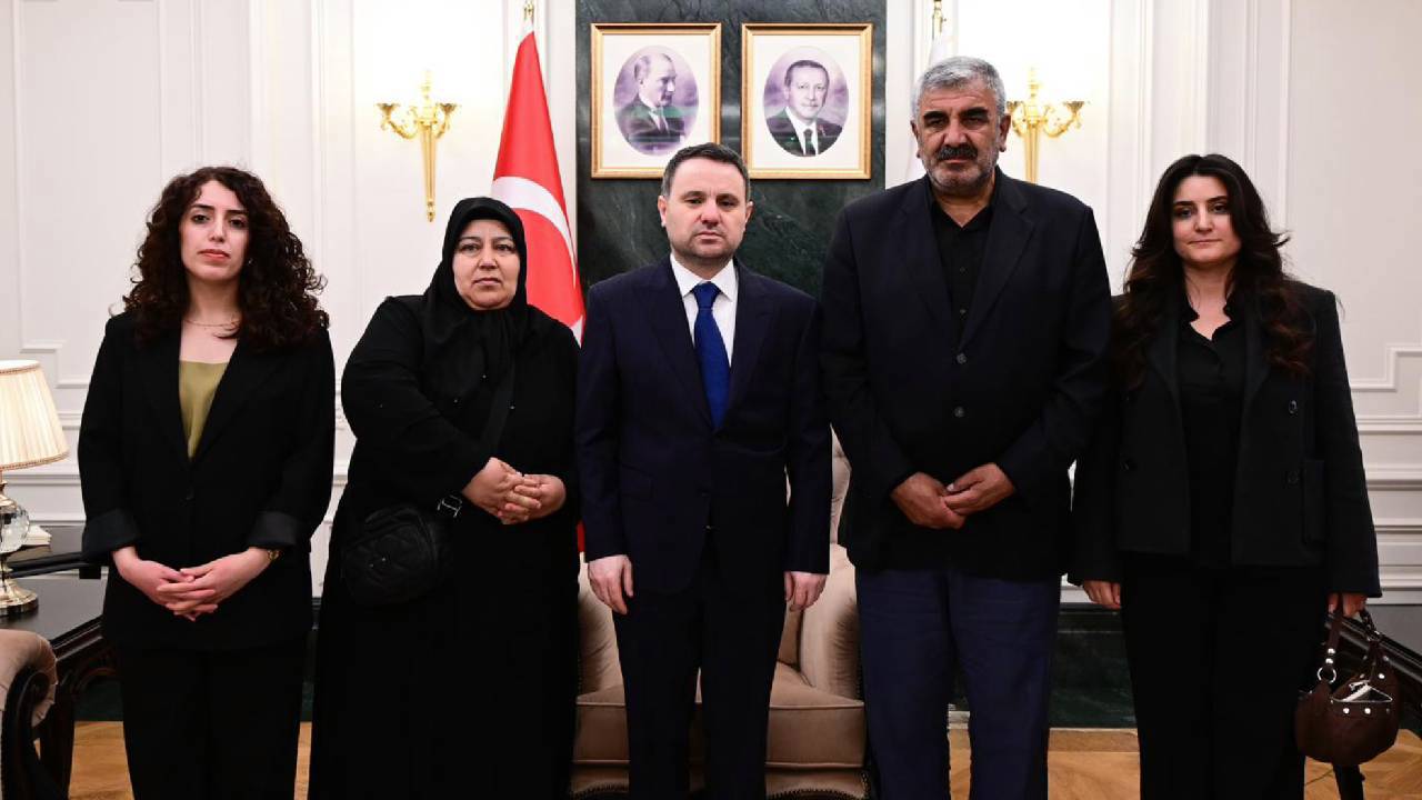 Rojin Kabaiş'in Ölümü: Cinayet mi İntihar mı? Bakan Gürlek Açıkladı!